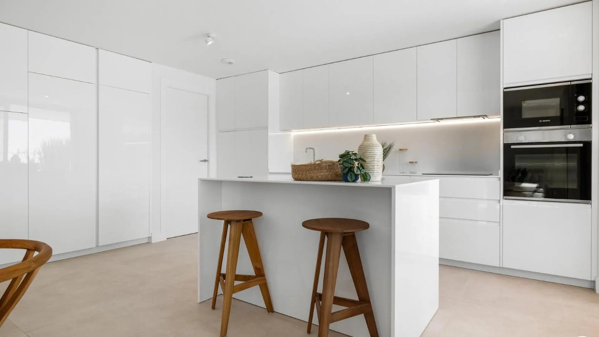 Vivi Homes - Adam Wellness, Pool, Terrace & Sea View El Faro Feriehus