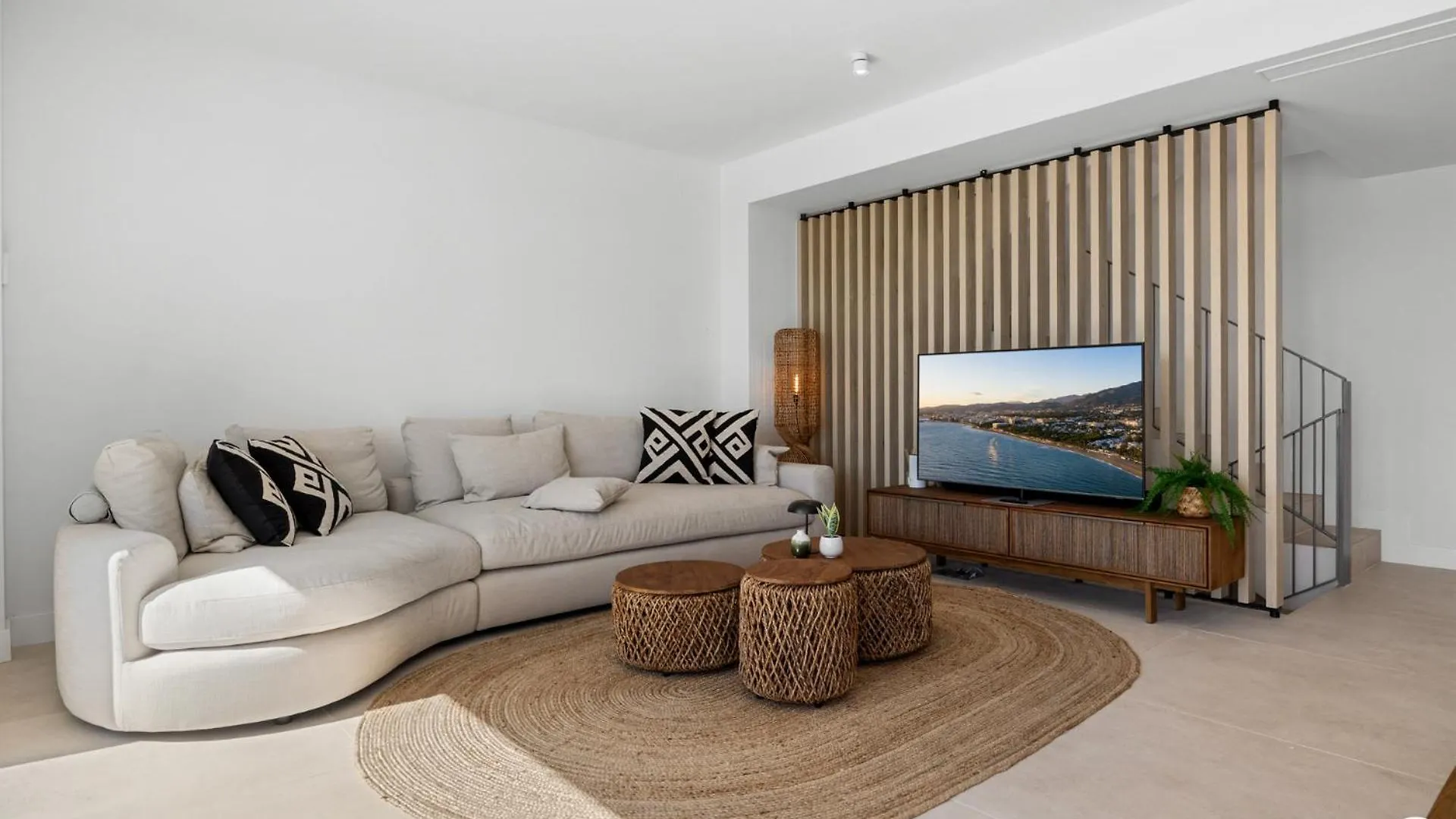 Vivi Homes - Adam Wellness, Pool, Terrace & Sea View El Faro Spanien